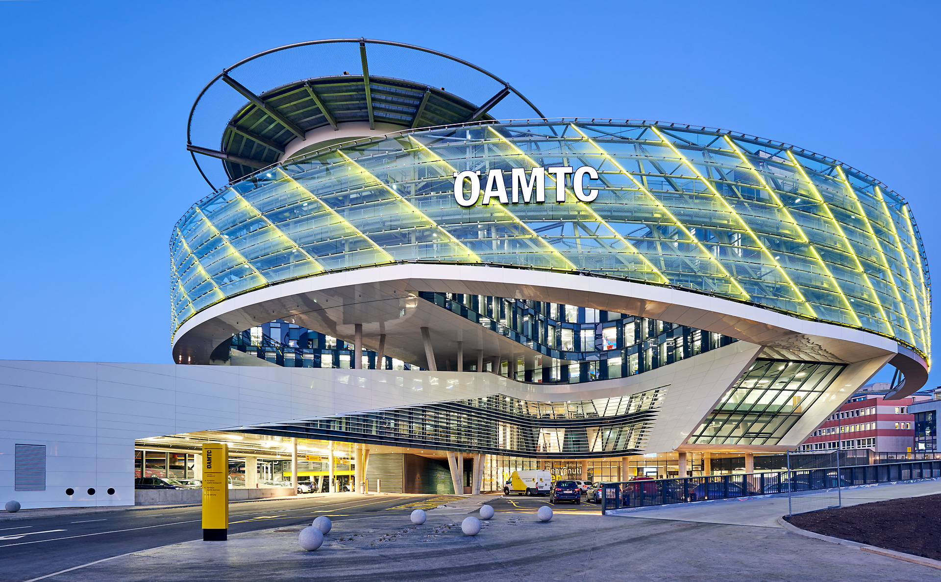 oamtc-zentrale-foto-toni-rappersberger-20161207_1